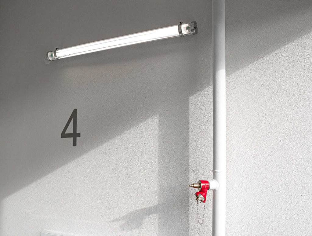 Когда требуется проверка люминесцентной лампы